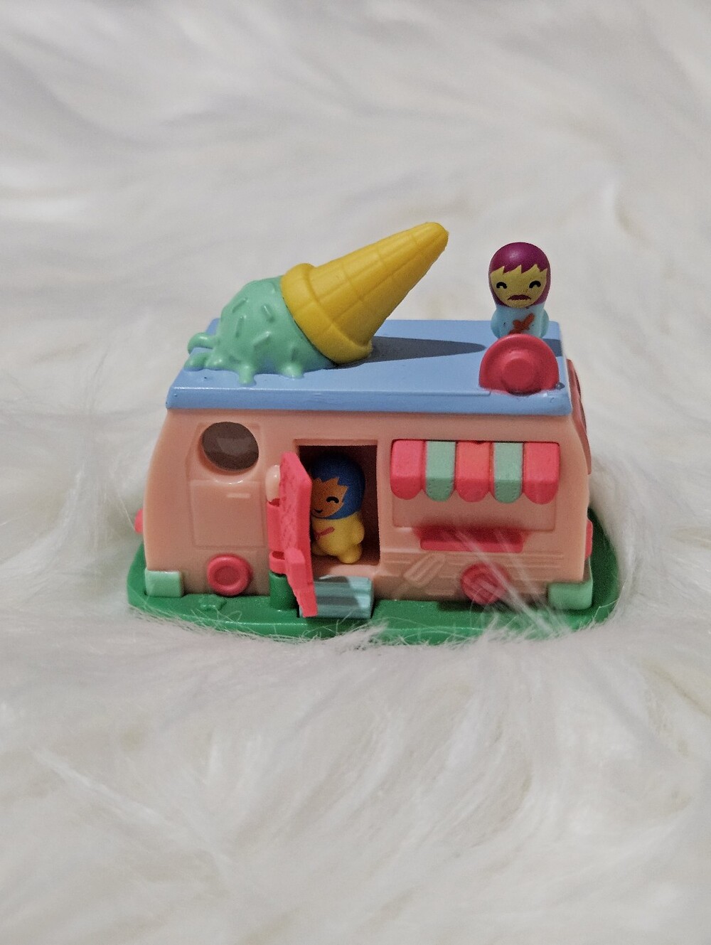 Mini Ice Cream Truck Playset with Figures